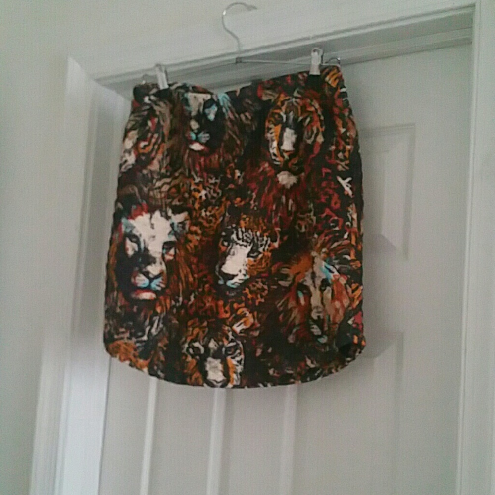 H&M Lion and Leopard multi-brown skirt
